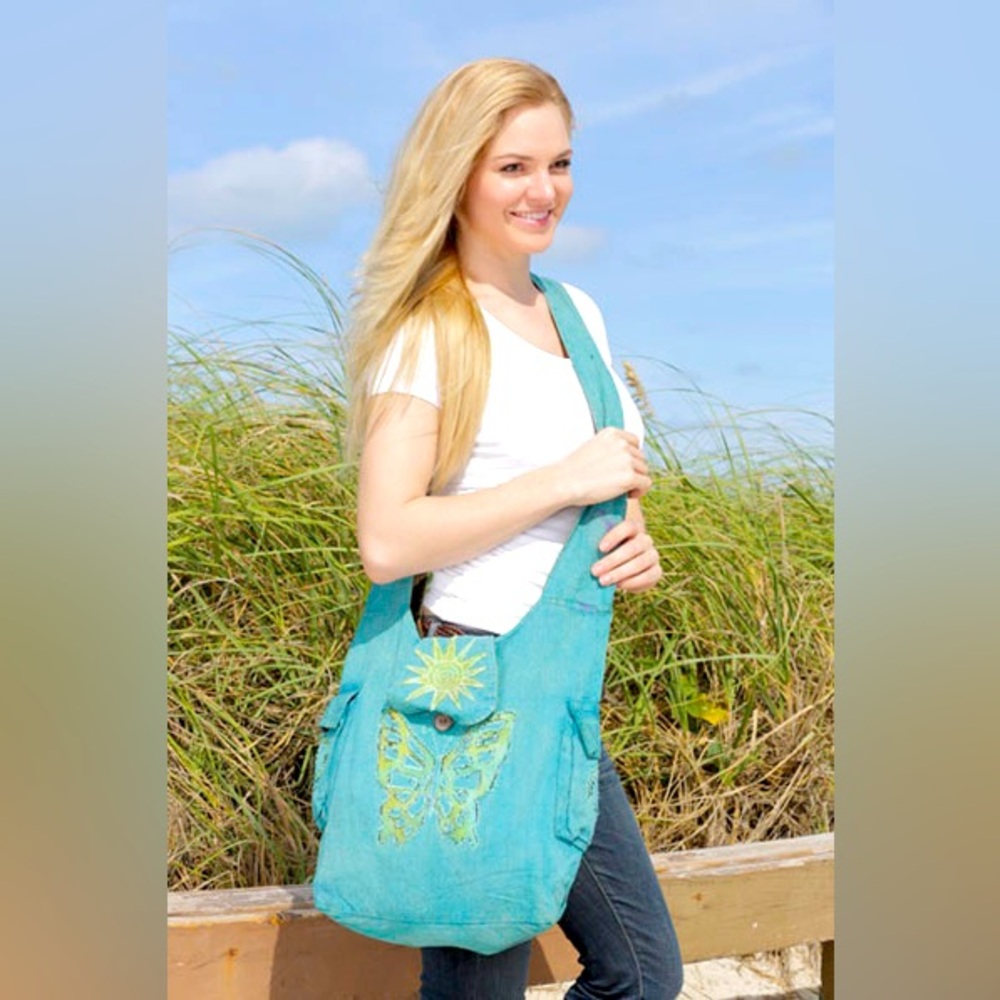 Teal Sea Green Cargo Pocket Sling Bag - Colorful and Functional Crossbody 🦋